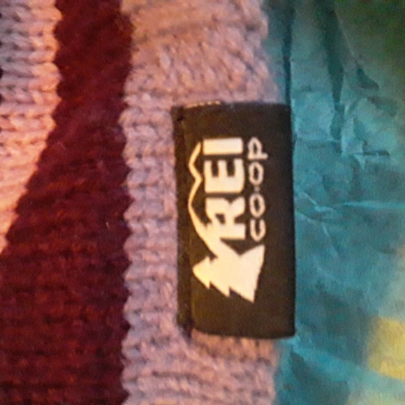 Hat. - Picture 2 of 4